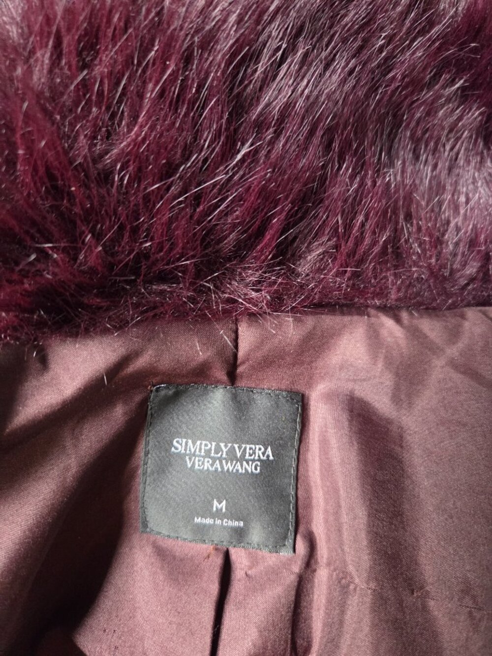 Simply VERA WANG Size M lined jacket Excllnt! burgundy faux fur w/SNAPS classy~ - Picture 2 of 10